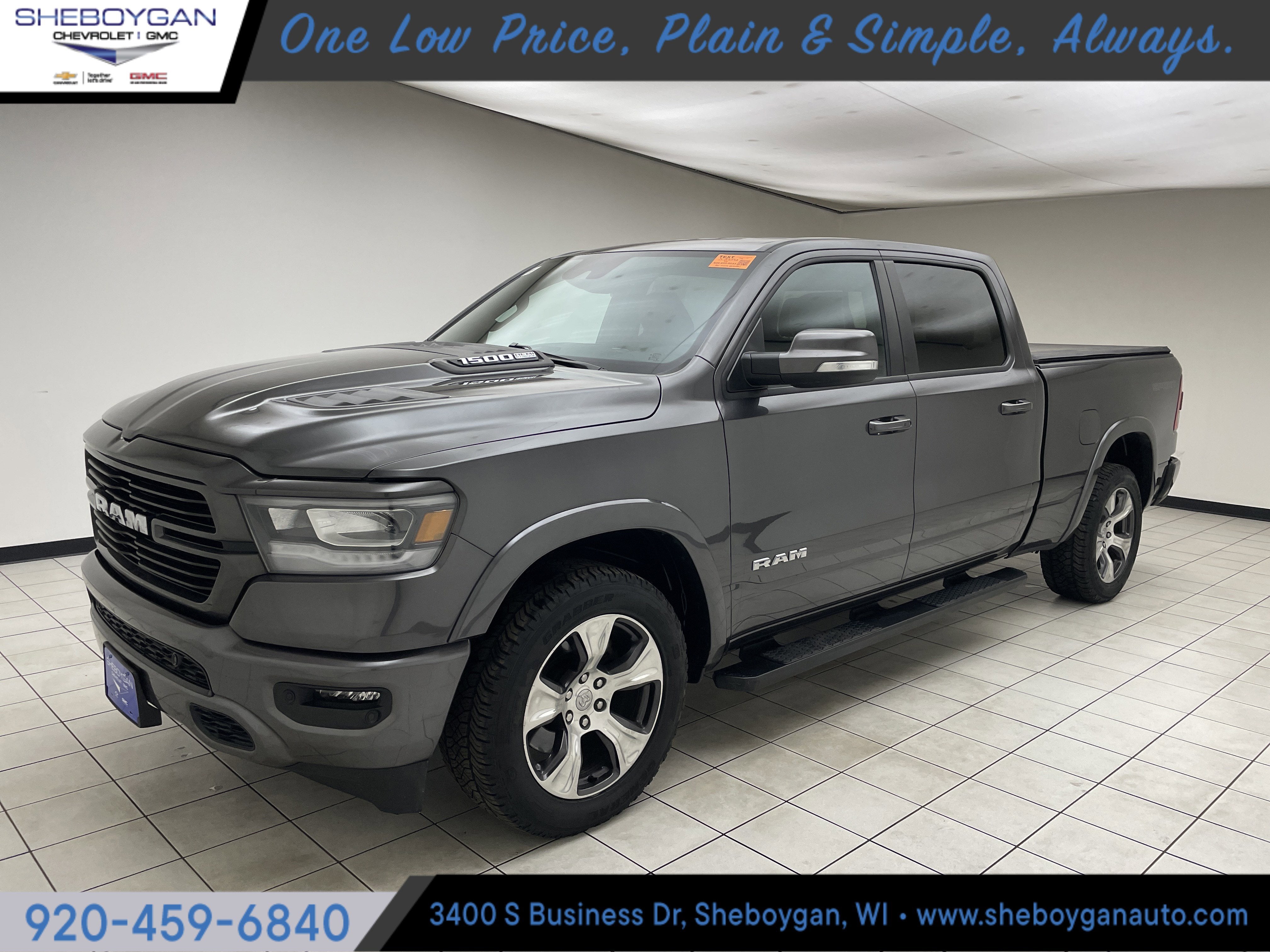 2022 RAM 1500 Laramie Crew Cab 4x4 6'4" Box in Gray — front three-quarter view