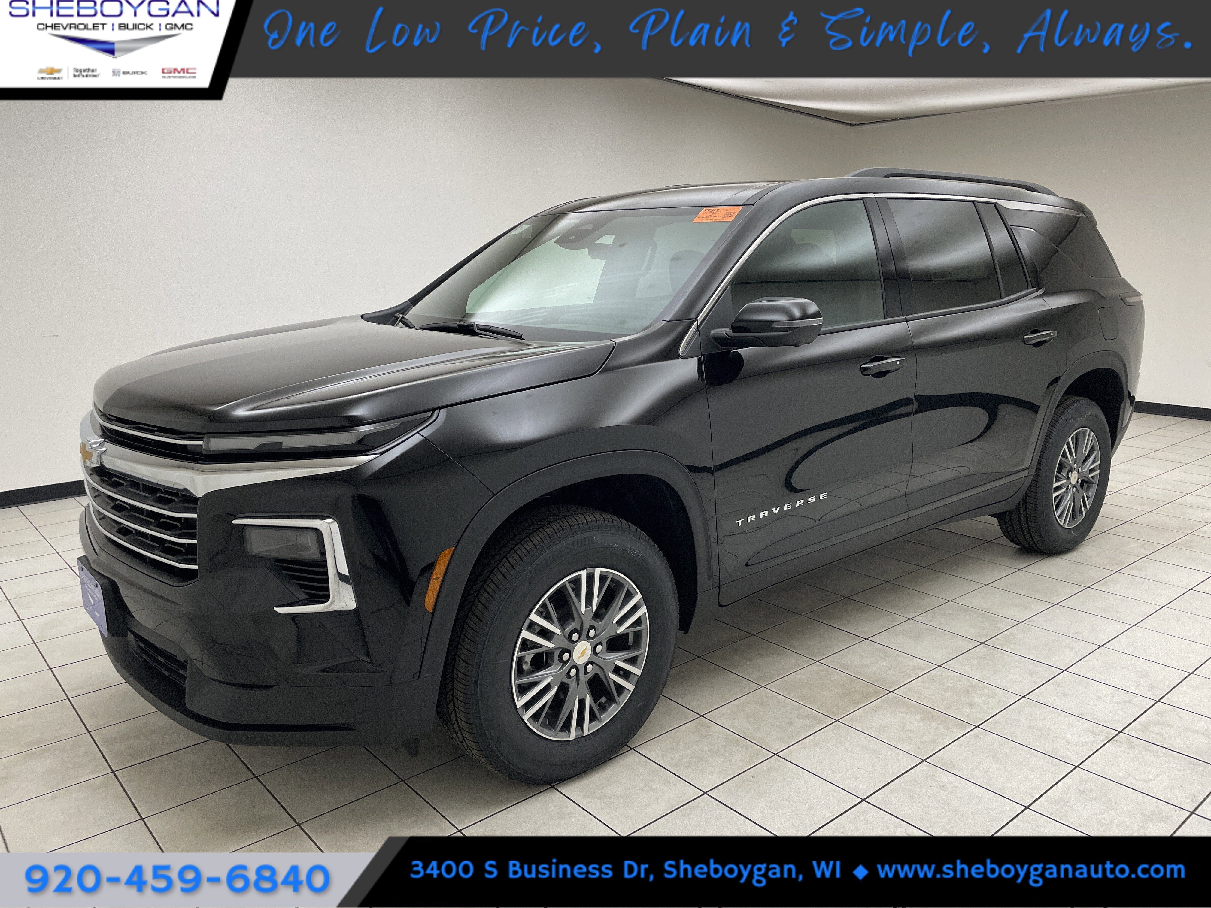 2026 Chevrolet Traverse LT in Mosaic Black Metallic — front three-quarter view