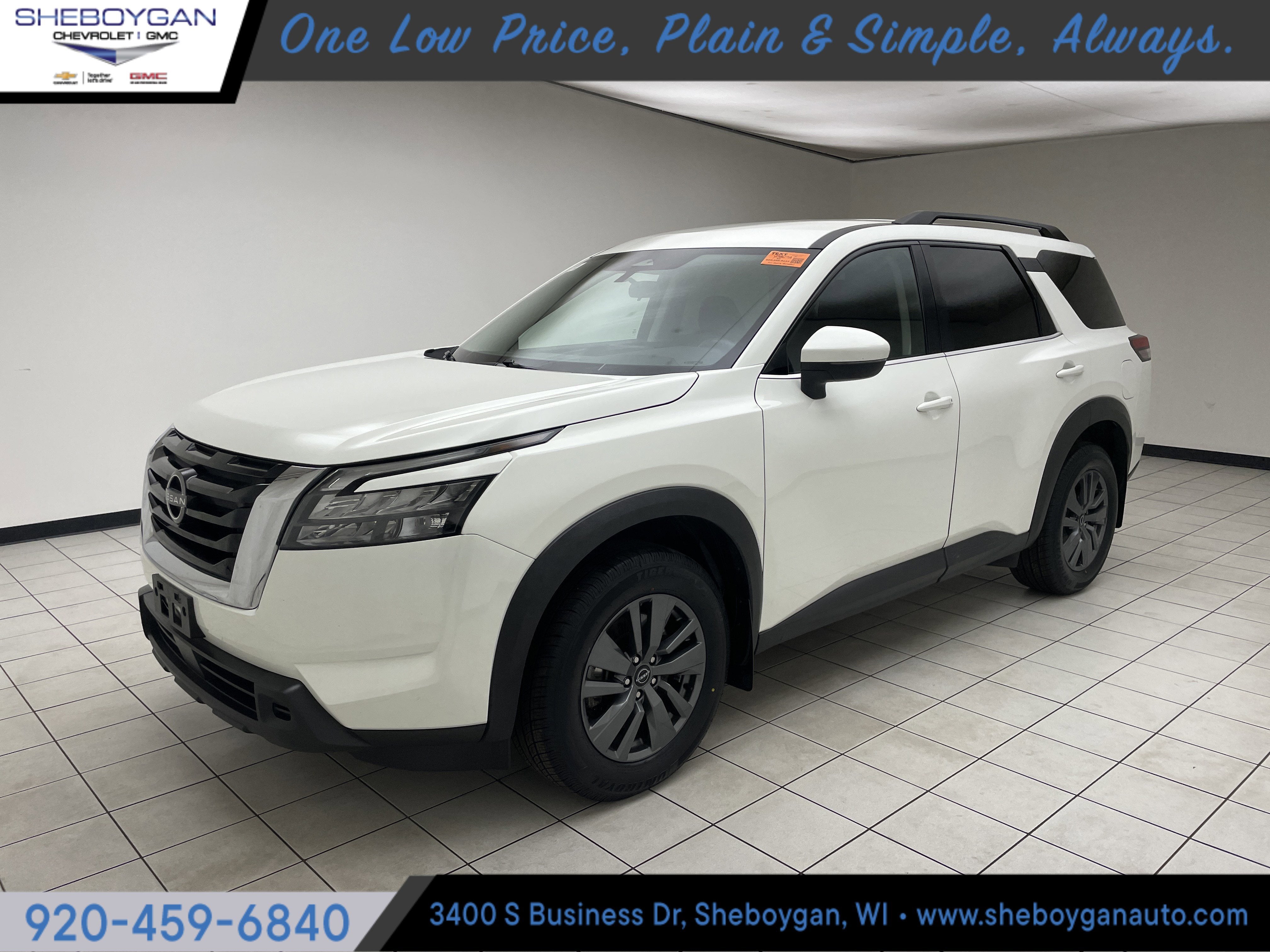 2023 Nissan Pathfinder SV FWD in White — front three-quarter view