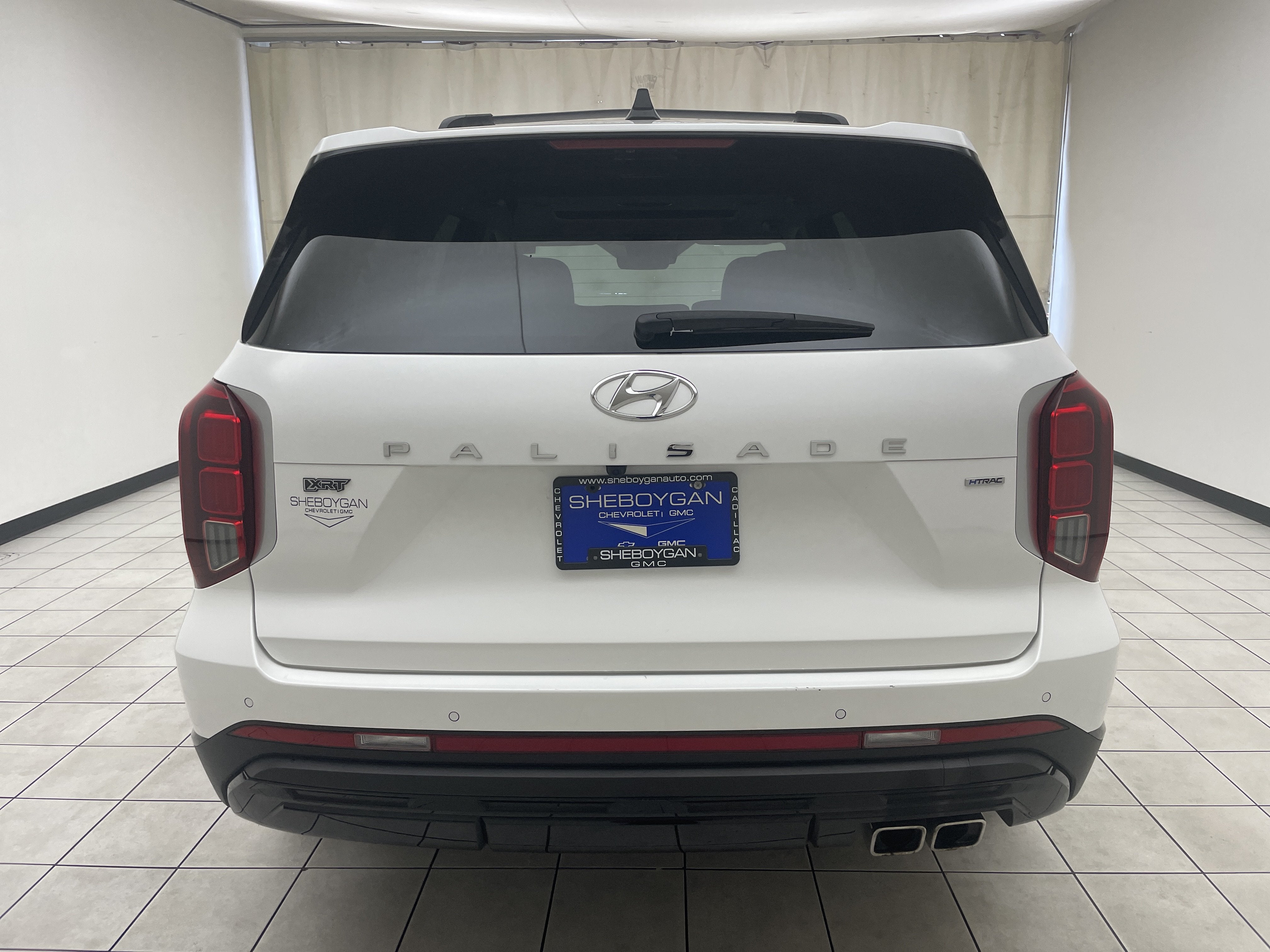 2024 Hyundai Palisade — rear three-quarter view