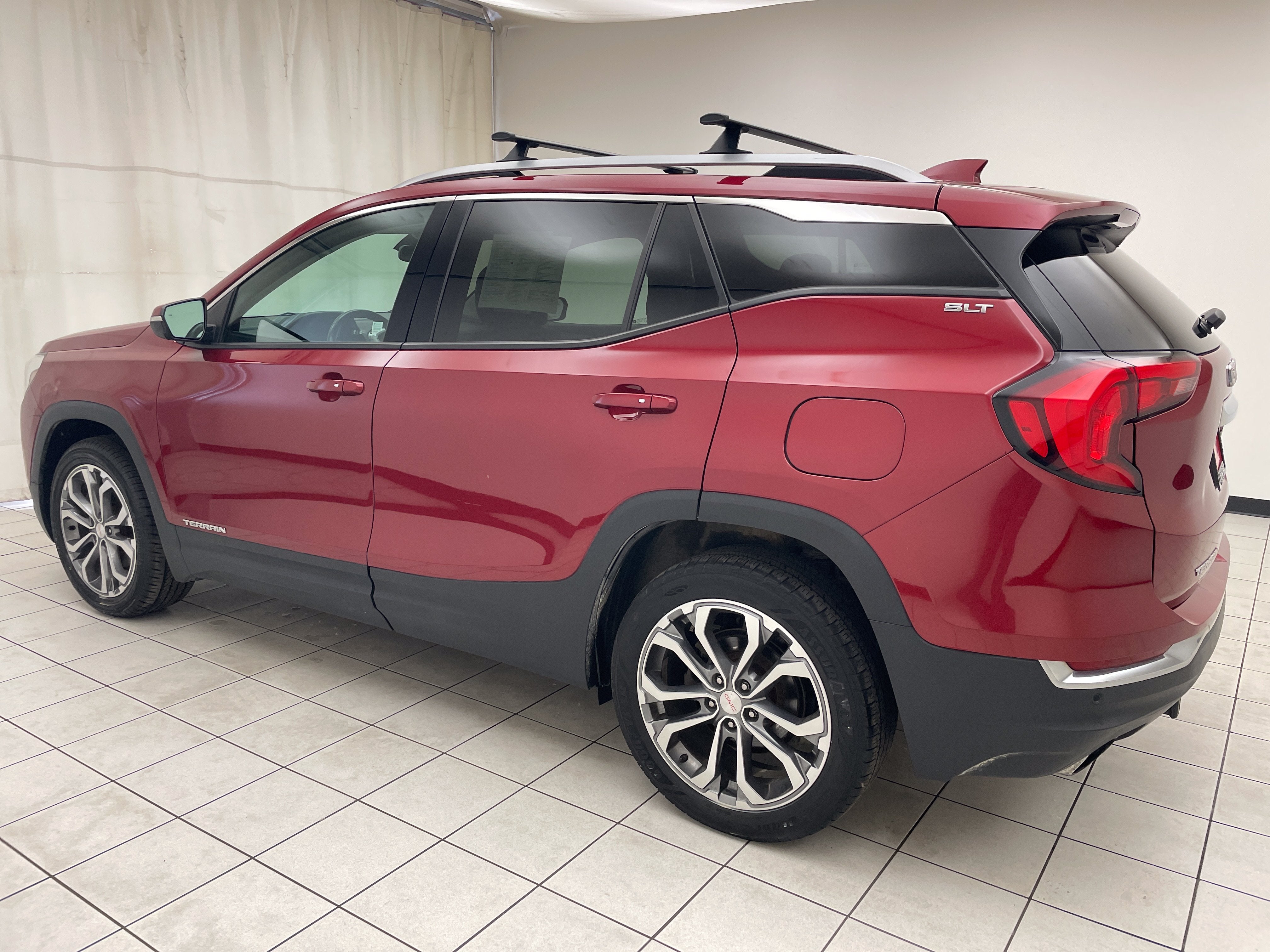 2018 GMC Terrain — side profile view